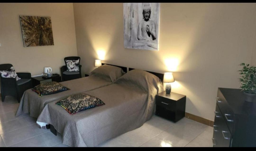Lotus Guest House Malta Gzira Δωμάτιο φωτογραφία